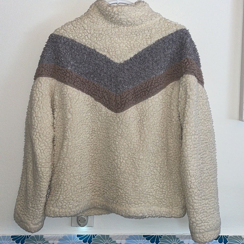 Thread & Supply 1/4 Zip Sherpa Jacket, Size L - Picture 2 of 11